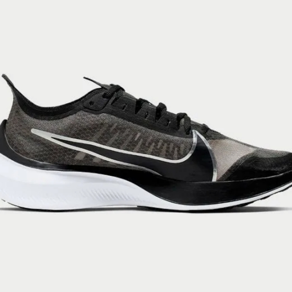 Nike Zoom Gravity shoes- 9 - Picture 3 of 14